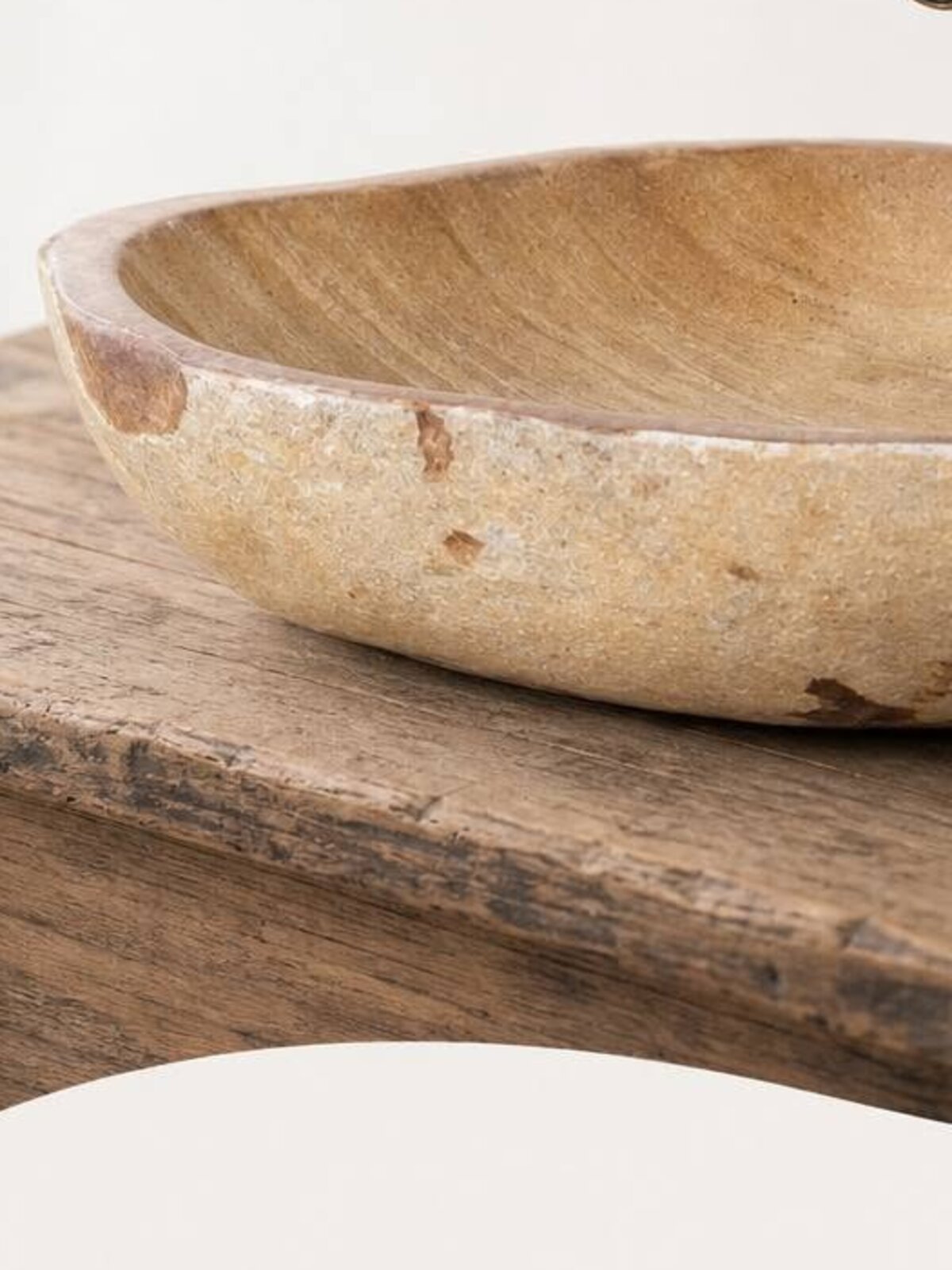 Freeform Brown Stone — หินธรรมชาติโทนน้ำตาล